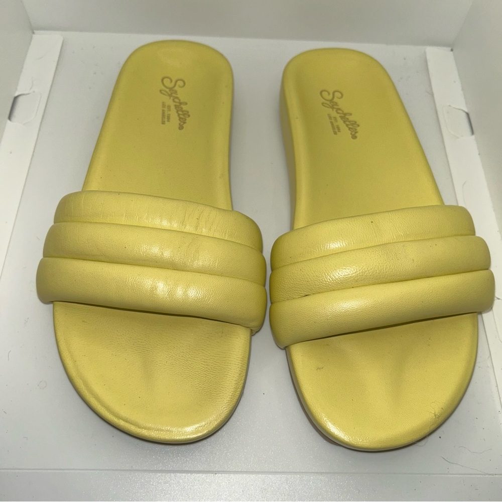 Seychelles yellow puffy leather slide sandals NWOB